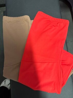 2 wild fable in Red and Tan